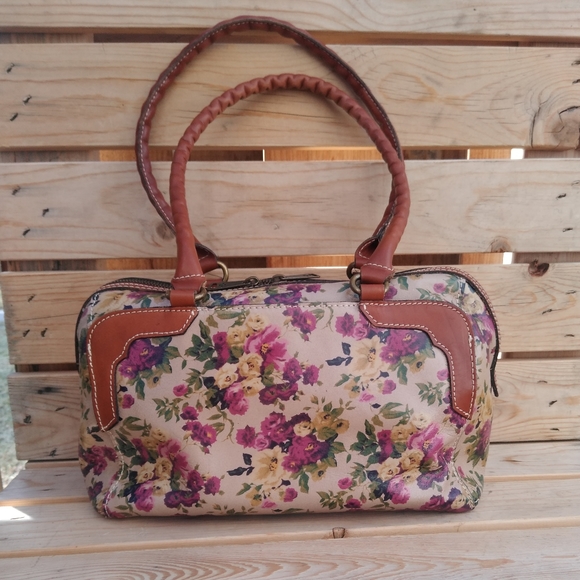 PATRICIA NASH ANTIQUE ROSE FLORAL HANDBAG NWOT - Picture 3 of 10